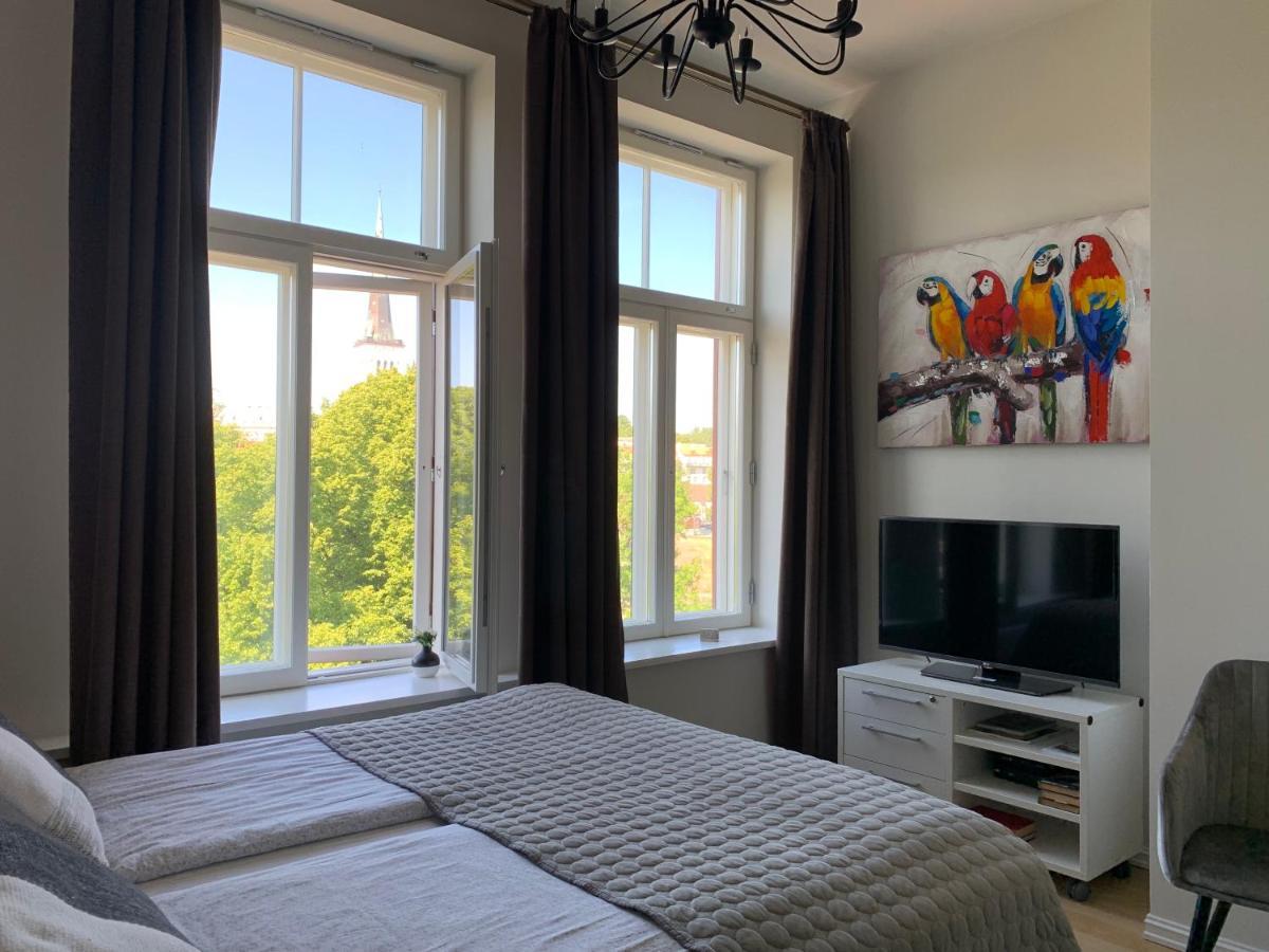 Orange Mere Apartment *